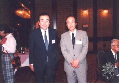 大サイズの画像を表示するにはログインが必要です