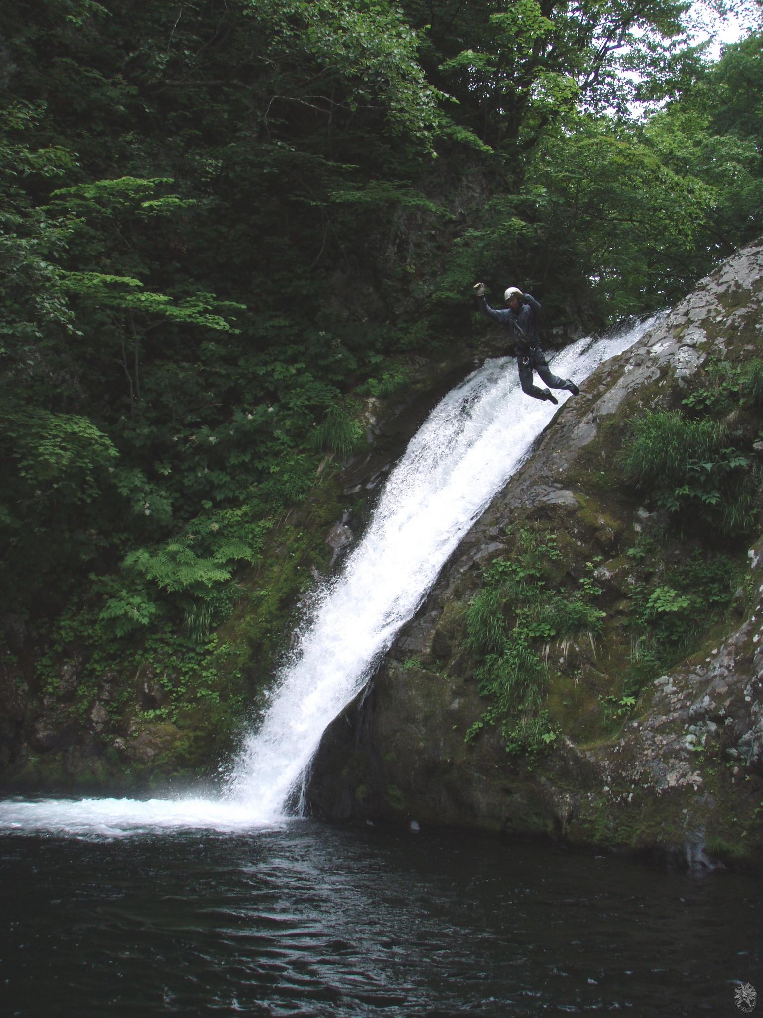/home/sawagaki/0g0.jp/public_html/aach.ees//cpg/albums/userpics/10004/yobetu3.jpg