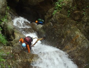 2013/8/14-16(3-0)日高幌別川ピリカヌプリ南面直登沢~ヌピナイ右股