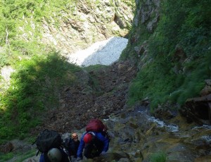 20147.5~6 メナシュンベツ川⊃十勝岳~楽古岳~夏道下山